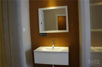Xunji Hotel Ťiou-čaj-kou Exteriér fotografie